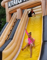 /album/fotogalerie-nafukovaci-skluzavka-piratska-lod/img-20210623-162207-2-jpg/